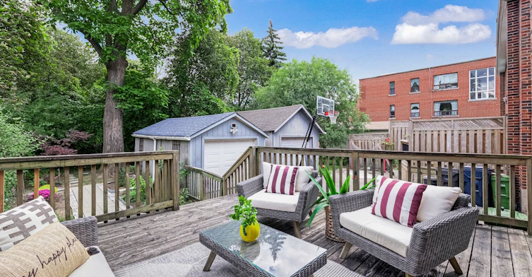 39 Brentcliffe Road, Toronto, ON, M4G 3Y4 - 38