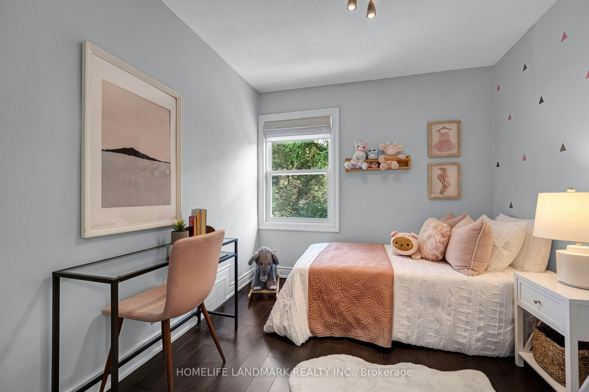 39 Brentcliffe Road, Toronto, ON, M4G 3Y4 - 27