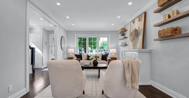 39 Brentcliffe Road, Toronto, ON, M4G 3Y4 - 7