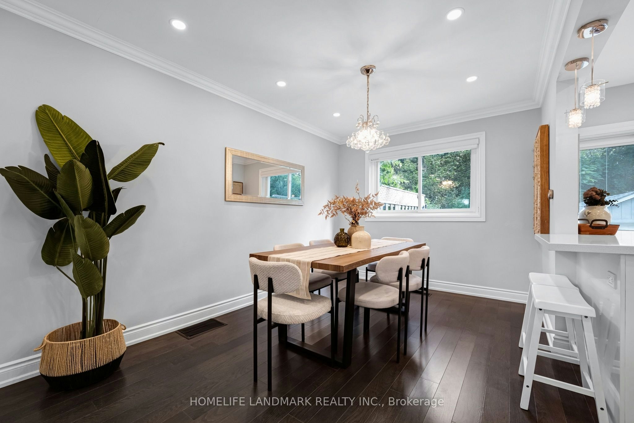 39 Brentcliffe Road, Toronto, ON, M4G 3Y4 - 11