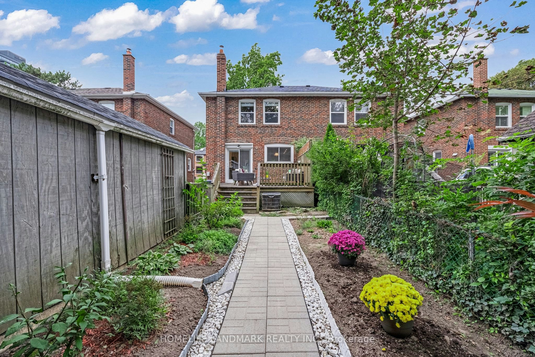 39 Brentcliffe Road, Toronto, ON, M4G 3Y4 - 44