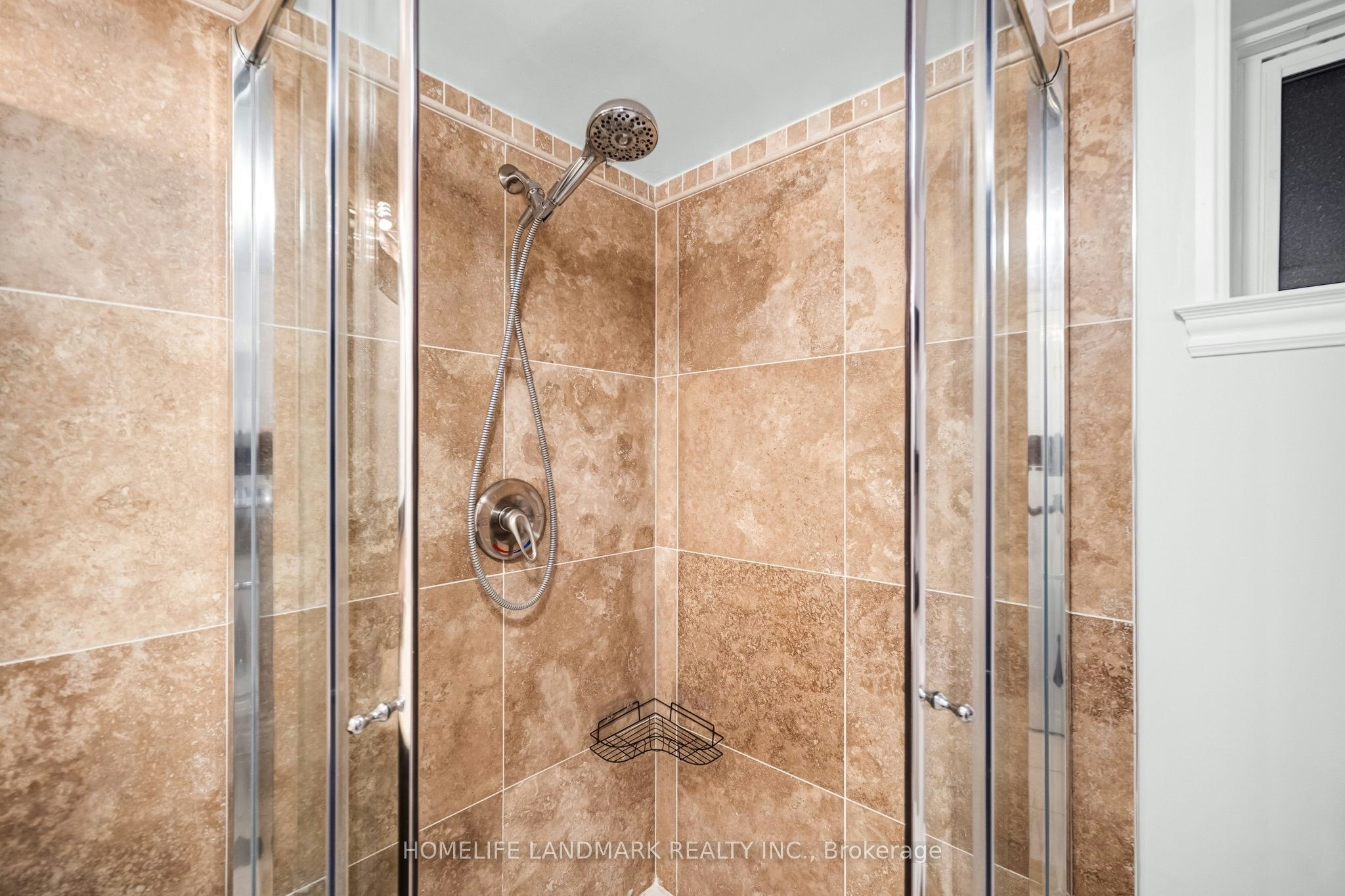 39 Brentcliffe Road, Toronto, ON, M4G 3Y4 - 33
