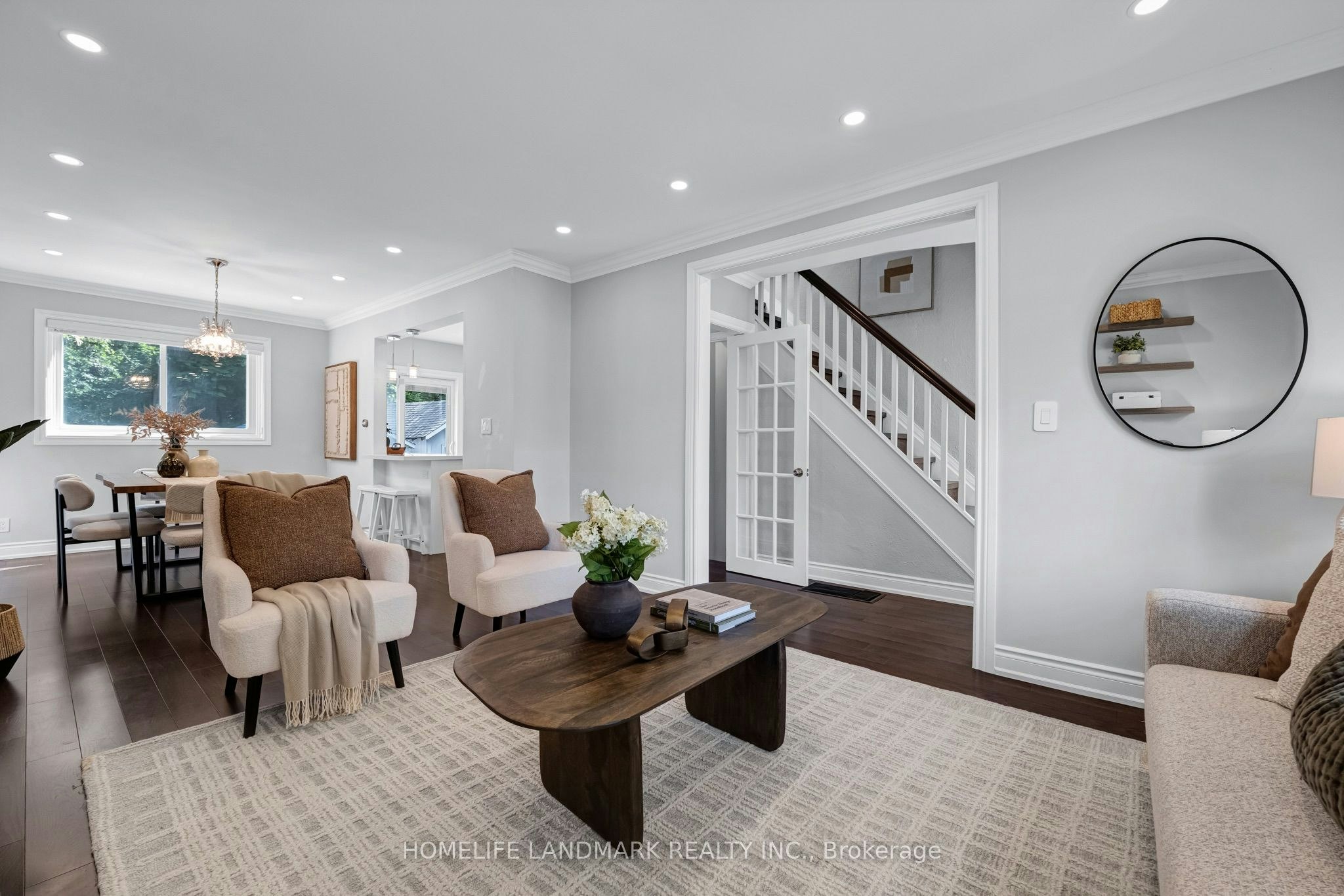 39 Brentcliffe Road, Toronto, ON, M4G 3Y4 - 9