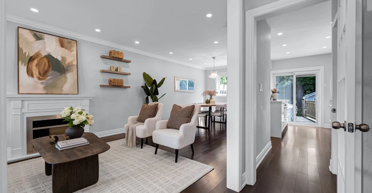 39 Brentcliffe Road, Toronto, ON, M4G 3Y4 - 4