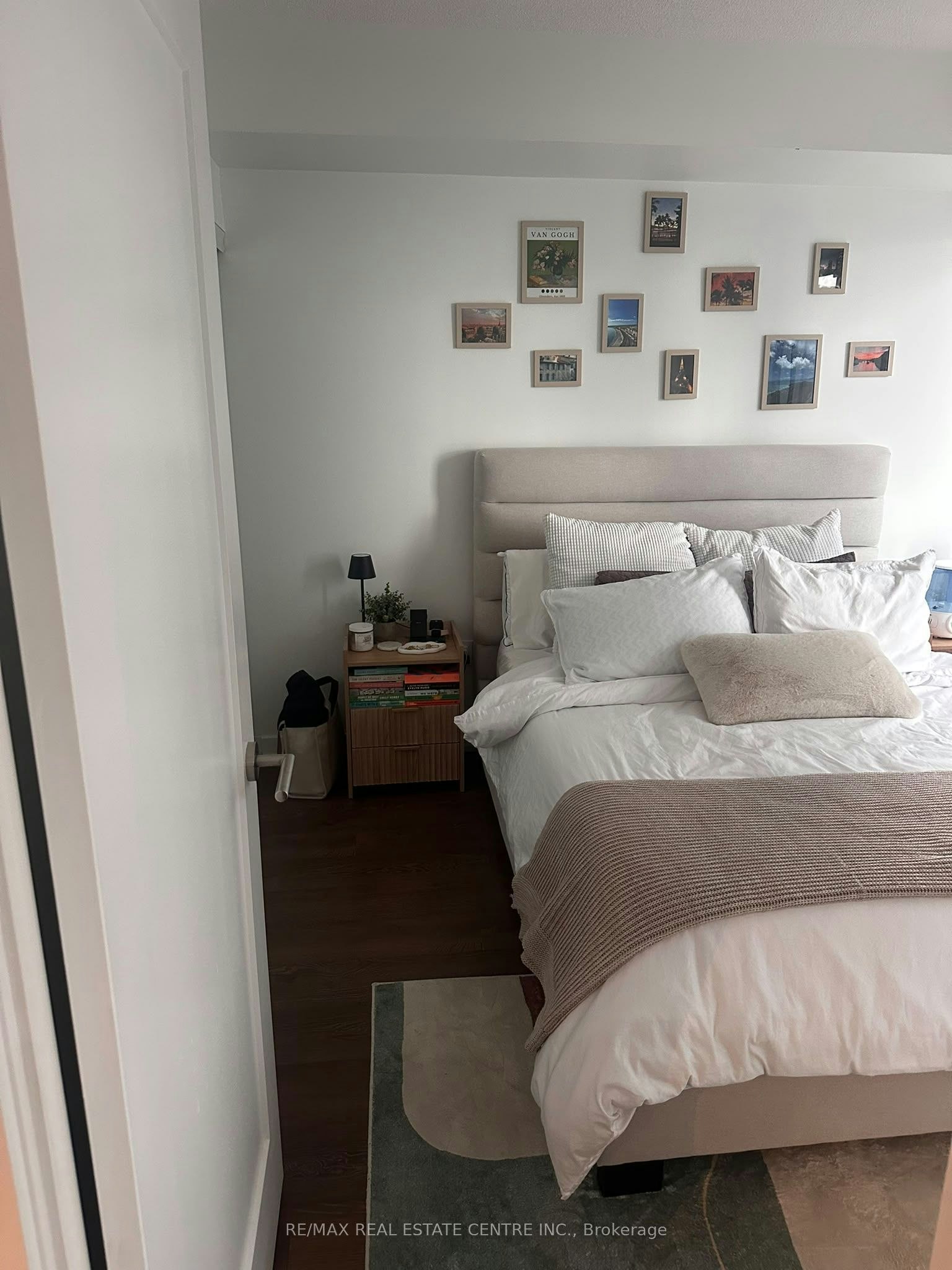 2008-10 York Street, Toronto, ON, M5J 0E1 - 9