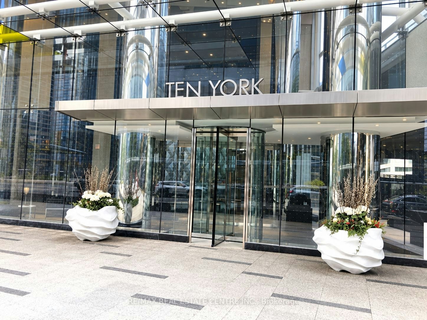 2008-10 York Street, Toronto, ON, M5J 0E1