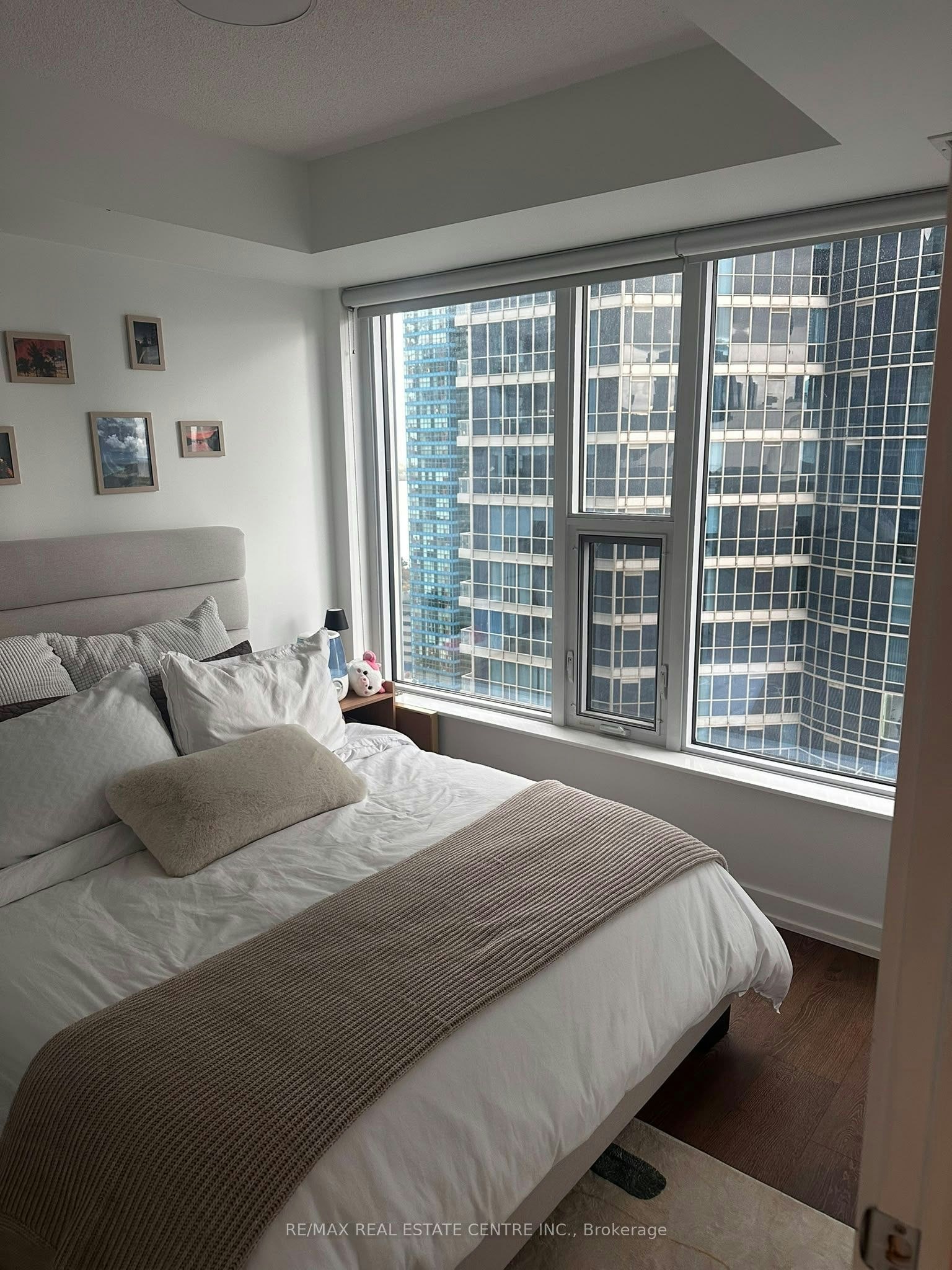 2008-10 York Street, Toronto, ON, M5J 0E1 - 7