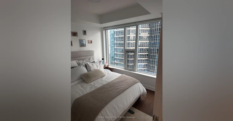 2008-10 York Street, Toronto, ON, M5J 0E1 - 7