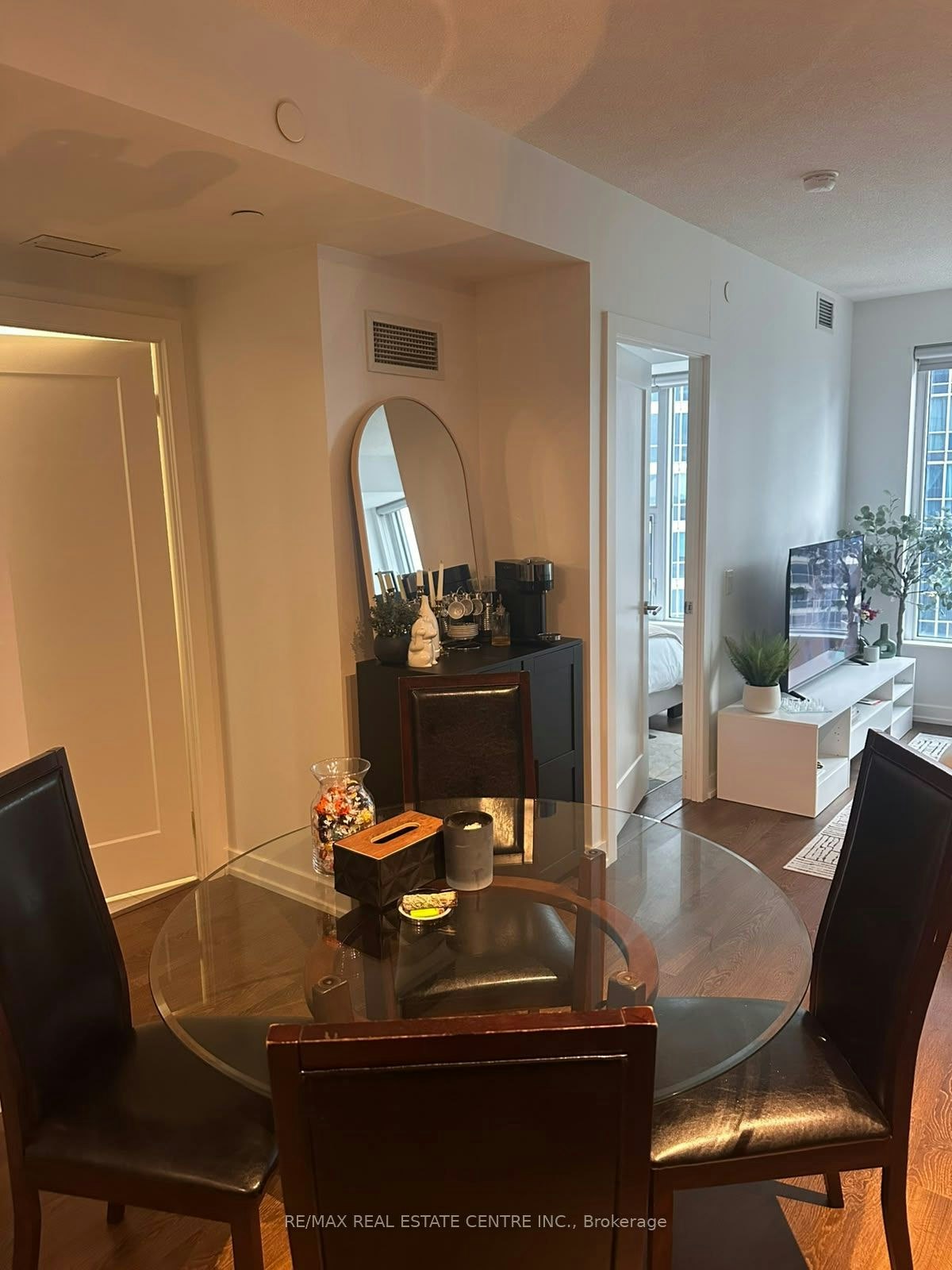 2008-10 York Street, Toronto, ON, M5J 0E1 - 10