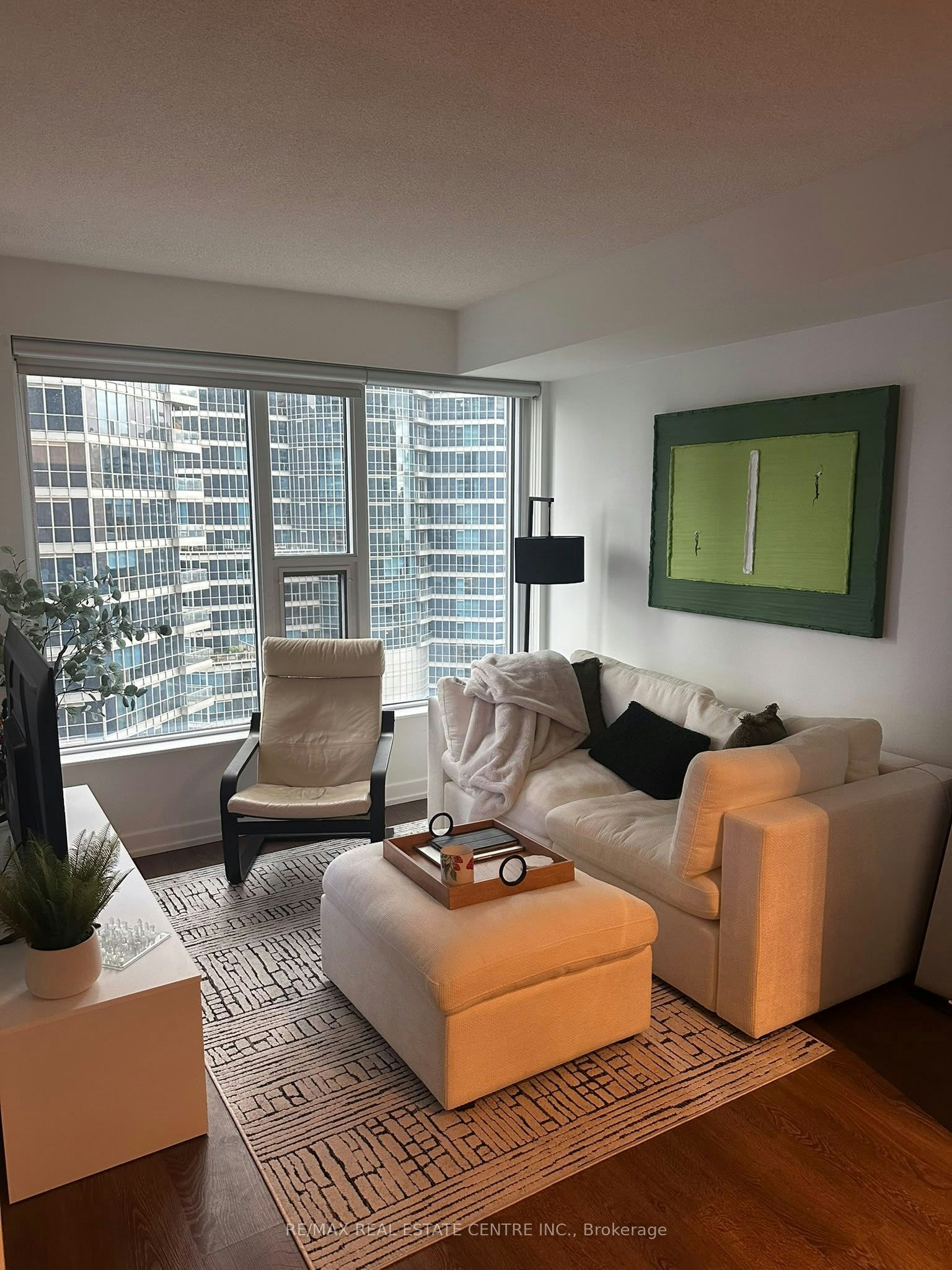 2008-10 York Street, Toronto, ON, M5J 0E1 - 6
