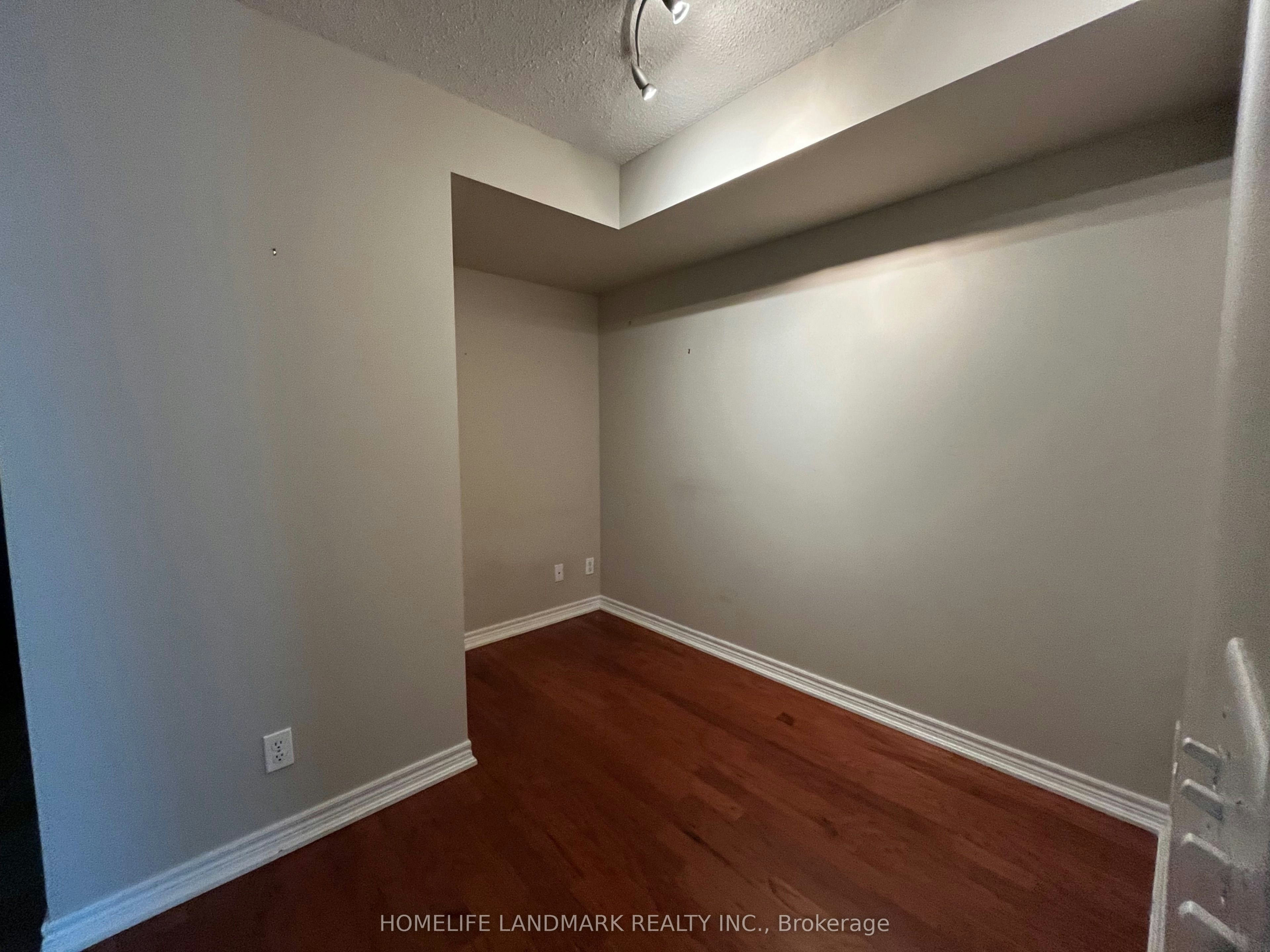 1708-30 Grand Trunk Crescent, Toronto, ON, M5J 3A4 - 6