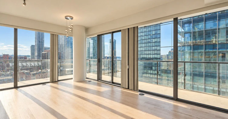 1105-60 Colborne Street, Toronto, ON, M5E 0B7 - 2