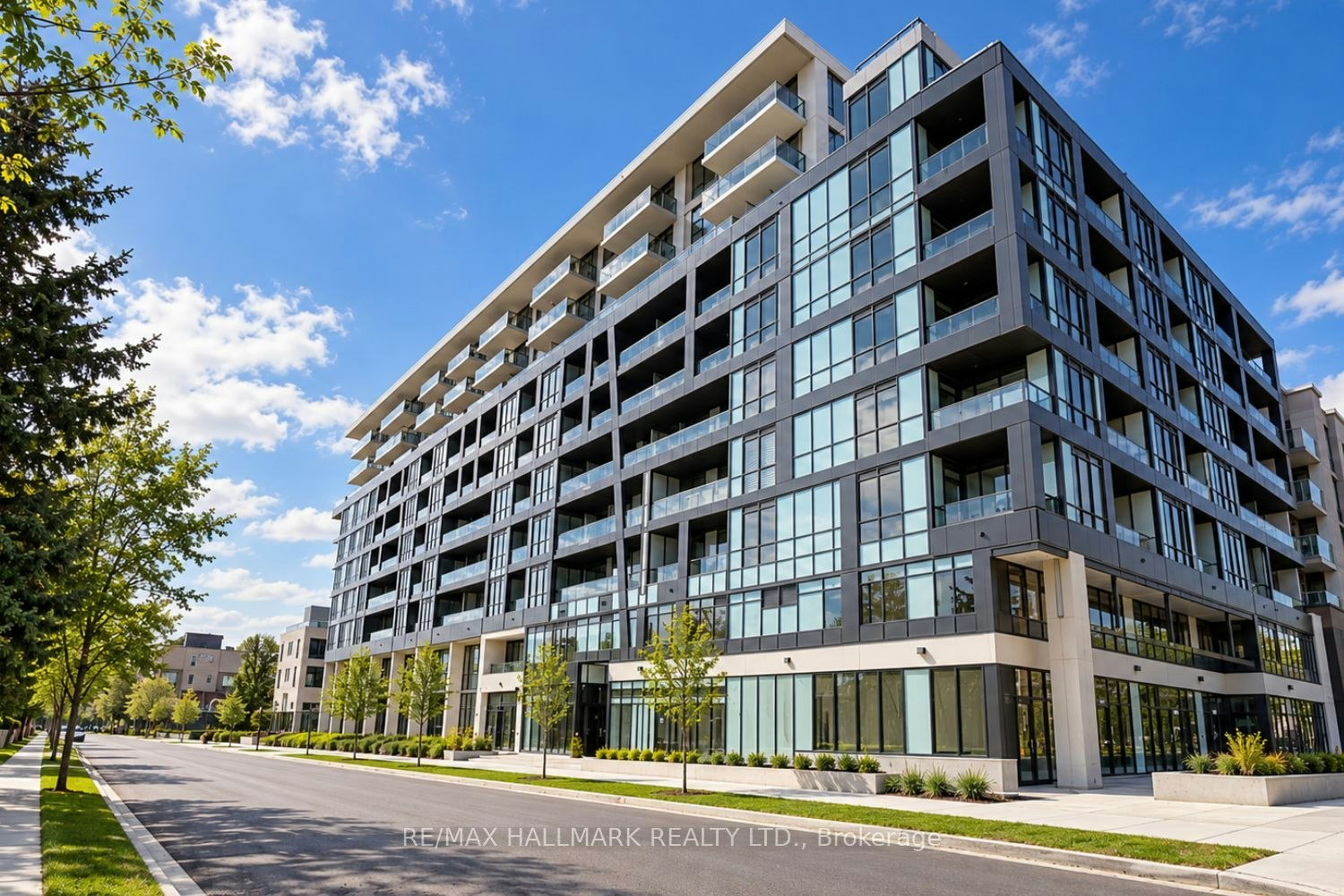 216-6 Greenbriar Road, Toronto, ON, M2K 1H5