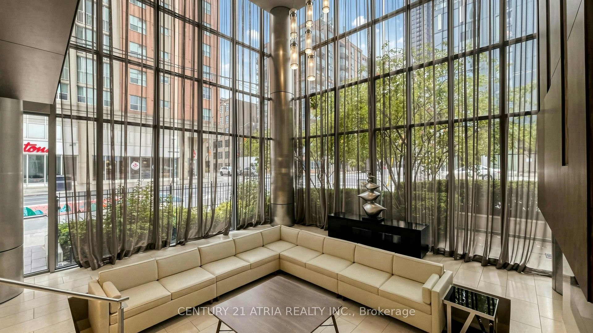 1013-320 Richmond Street E, Toronto, ON, M5A 4S7 - 5