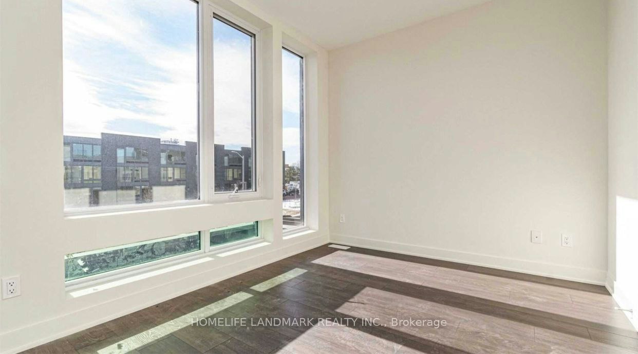 26 Sonic Way, Toronto, ON, M3C 0P3 - 5