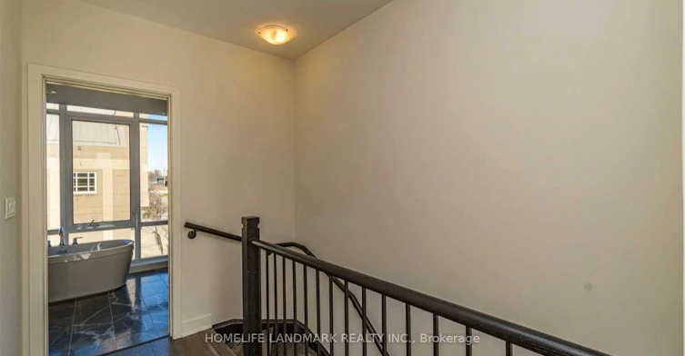26 Sonic Way, Toronto, ON, M3C 0P3 - 10