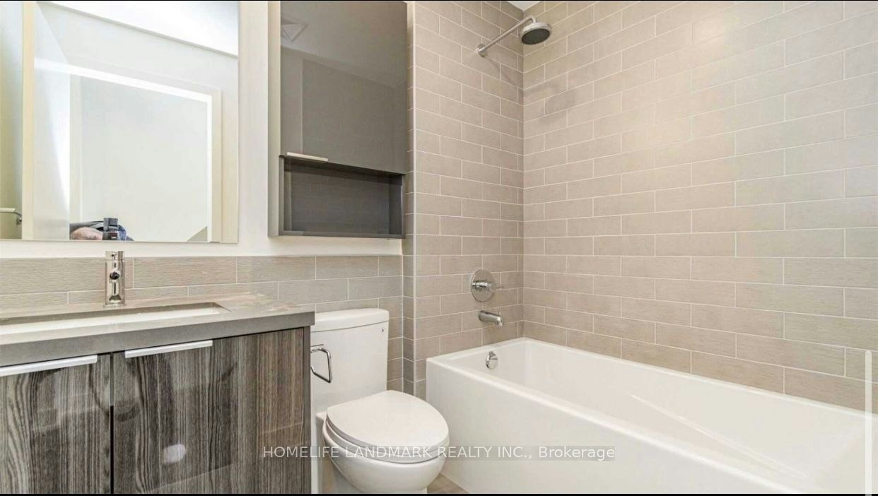 26 Sonic Way, Toronto, ON, M3C 0P3 - 6