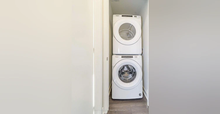 26 Sonic Way, Toronto, ON, M3C 0P3 - 12
