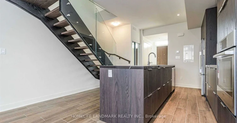 26 Sonic Way, Toronto, ON, M3C 0P3 - 3