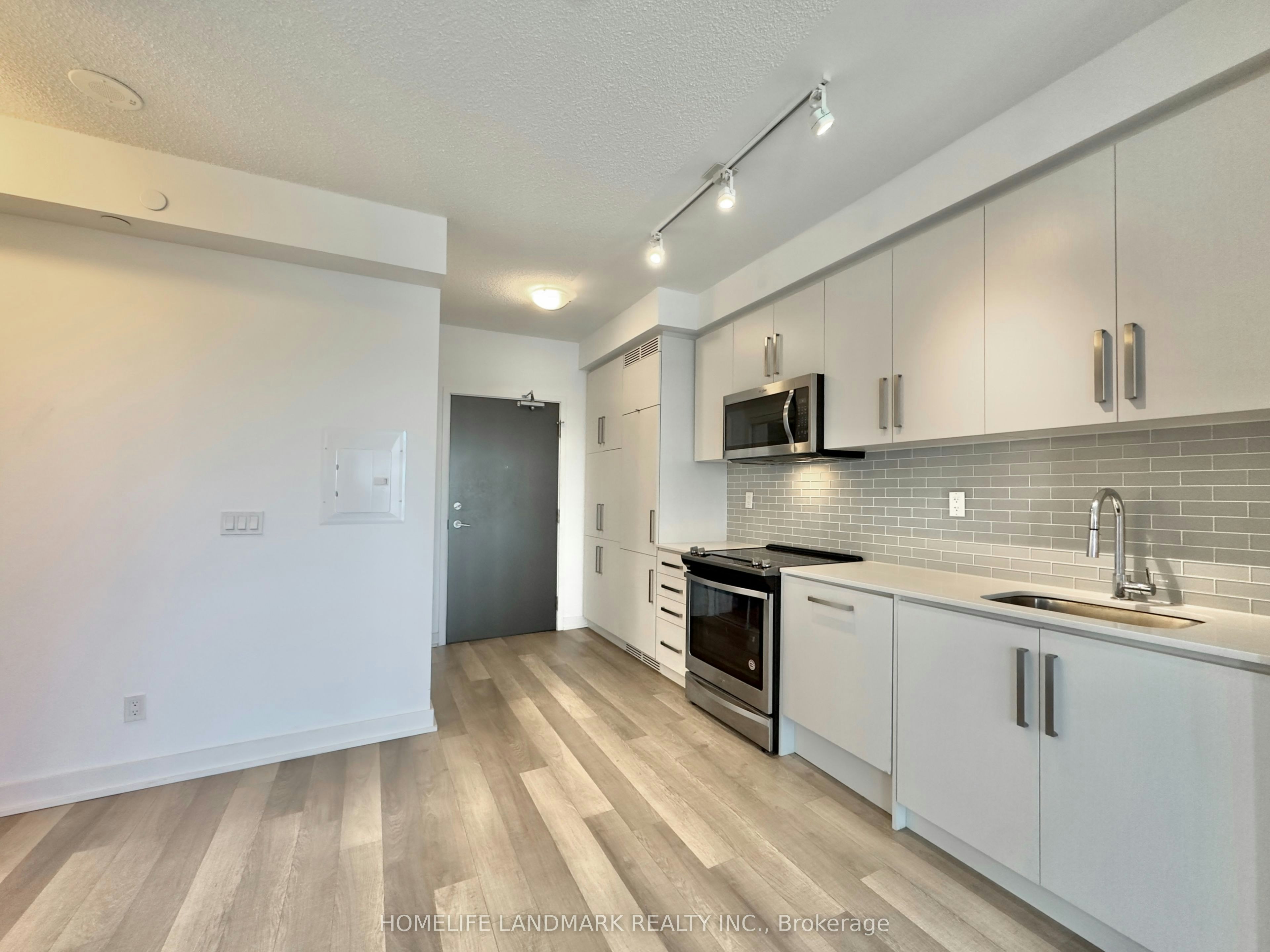 704-5180 Yonge Street, Toronto, ON, M2N 5P6 - 3