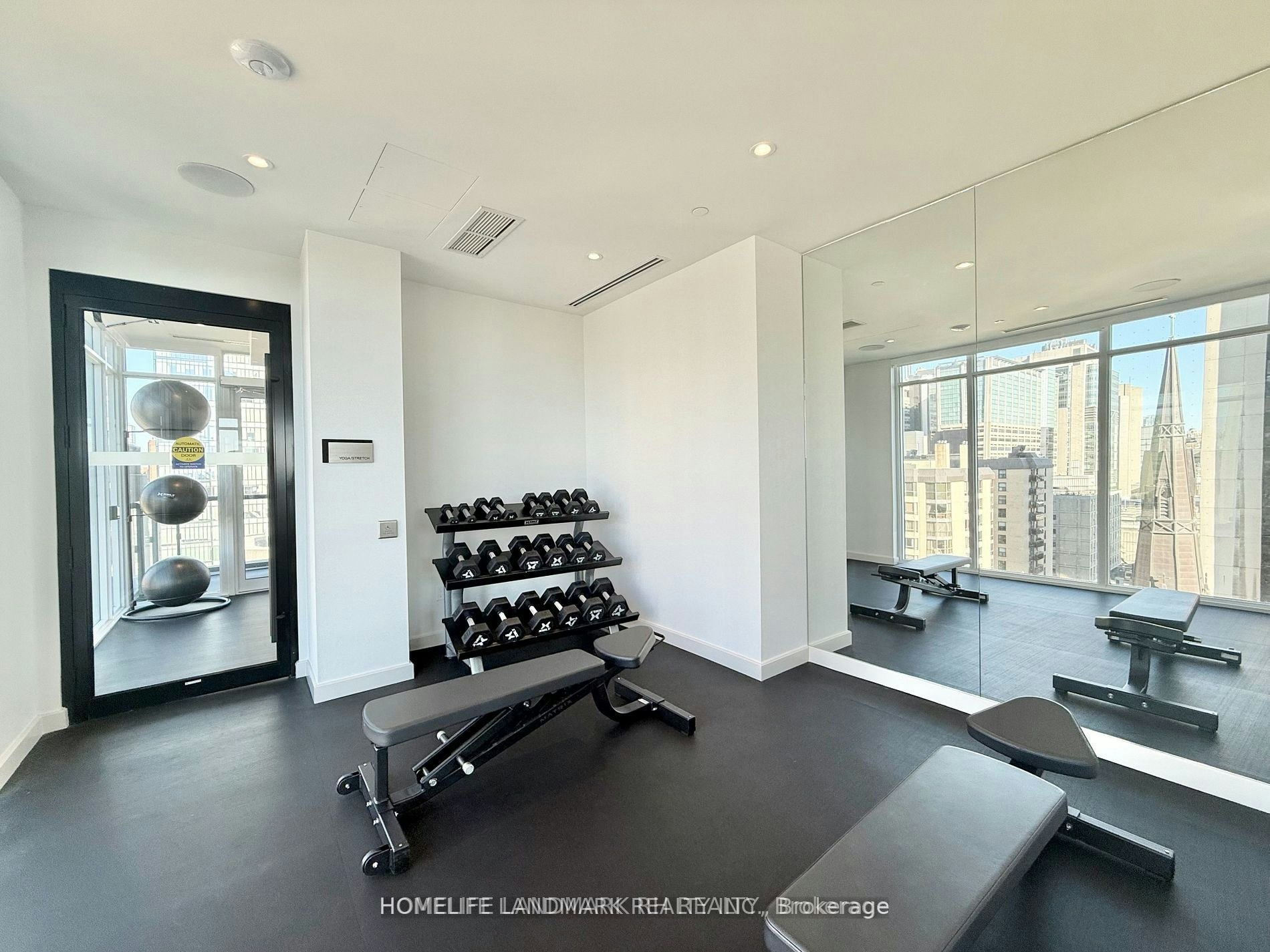1802-280 Dundas Street W, Toronto, ON, M5T 0E3 - 17