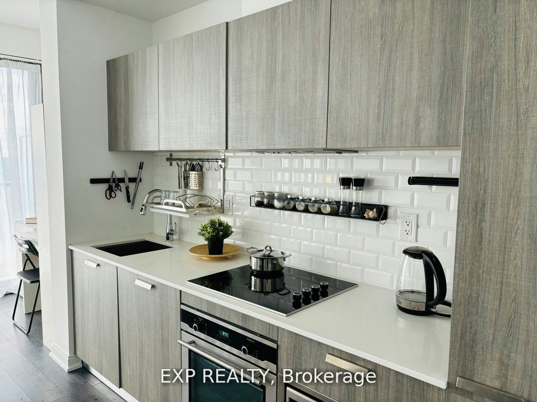 4410-50 Charles Street, Toronto, ON, M4Y 0C3 - 9