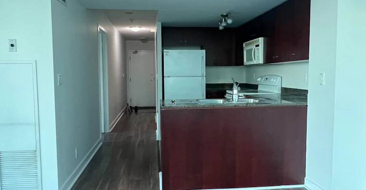 2502-381 Front Street, Toronto, ON, M5V 3R8 - 9