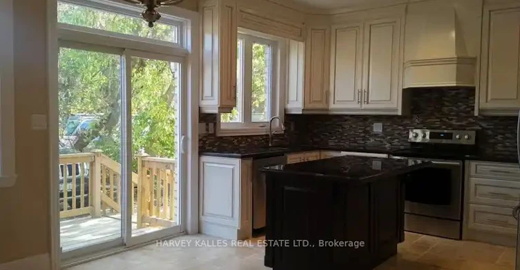 Main-489 Lauder Avenue, Toronto, ON, M6E 3J3 - 6