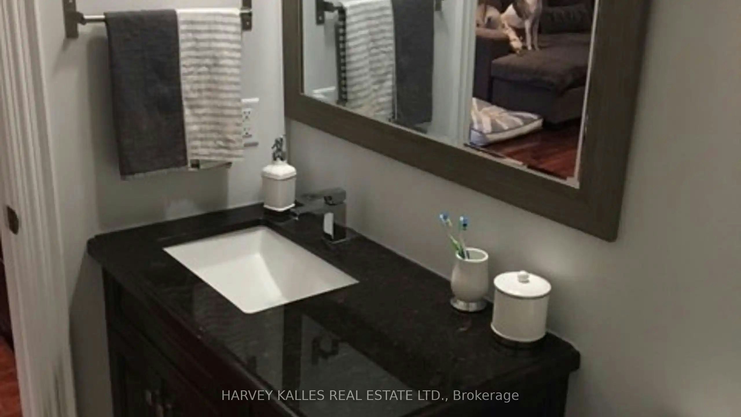 Main-489 Lauder Avenue, Toronto, ON, M6E 3J3 - 11