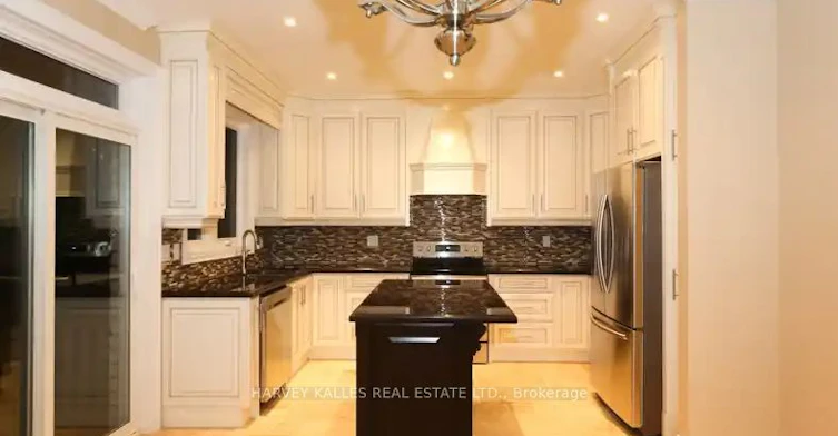 Main-489 Lauder Avenue, Toronto, ON, M6E 3J3 - 5