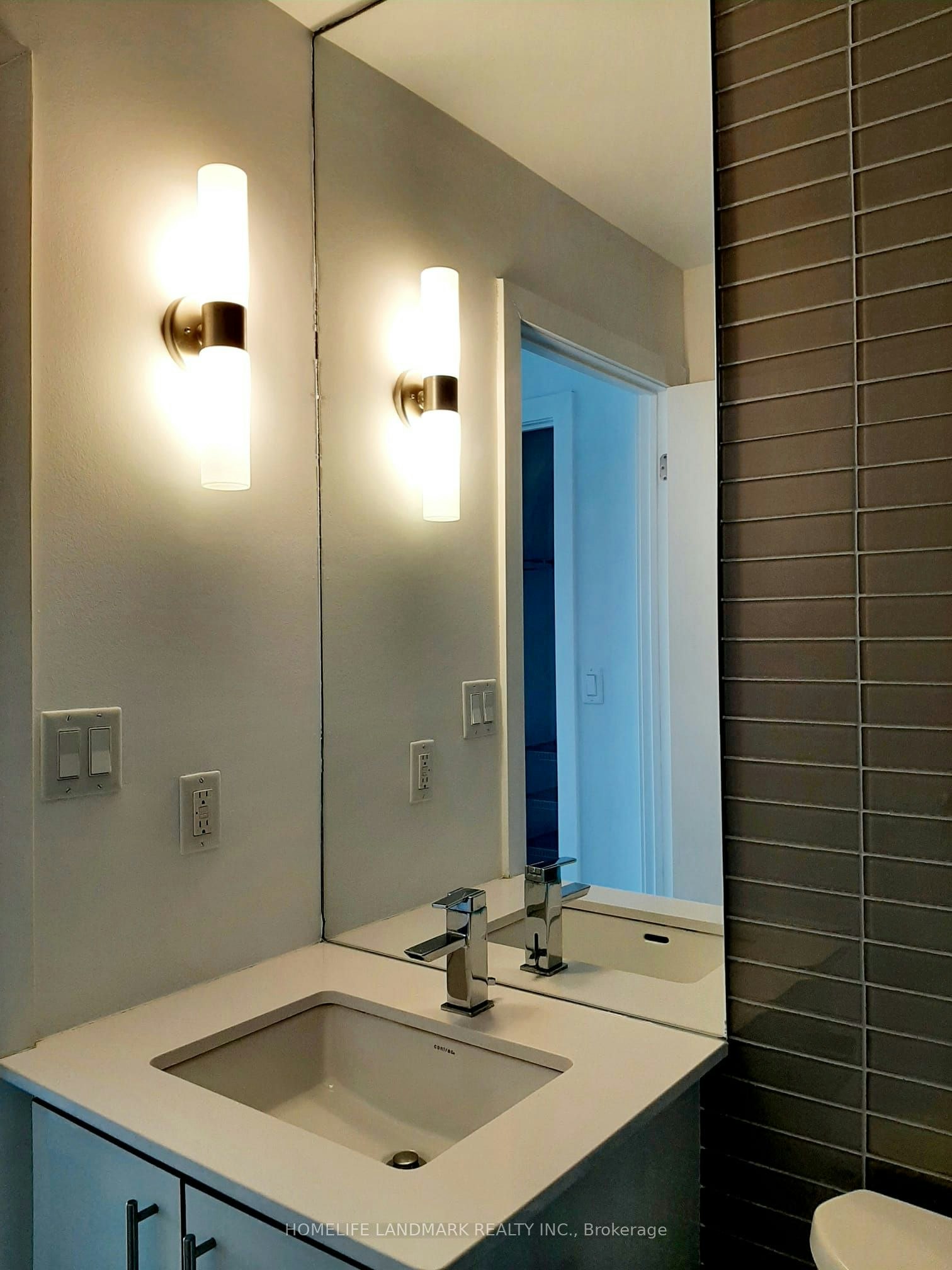 1011-75 The Donway N/A W, Toronto, ON, M3C 2E9 - 12