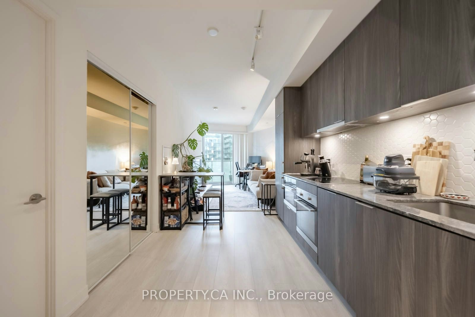 501-15 Queens Quay E, Toronto, ON, M5E 0C5 - 3