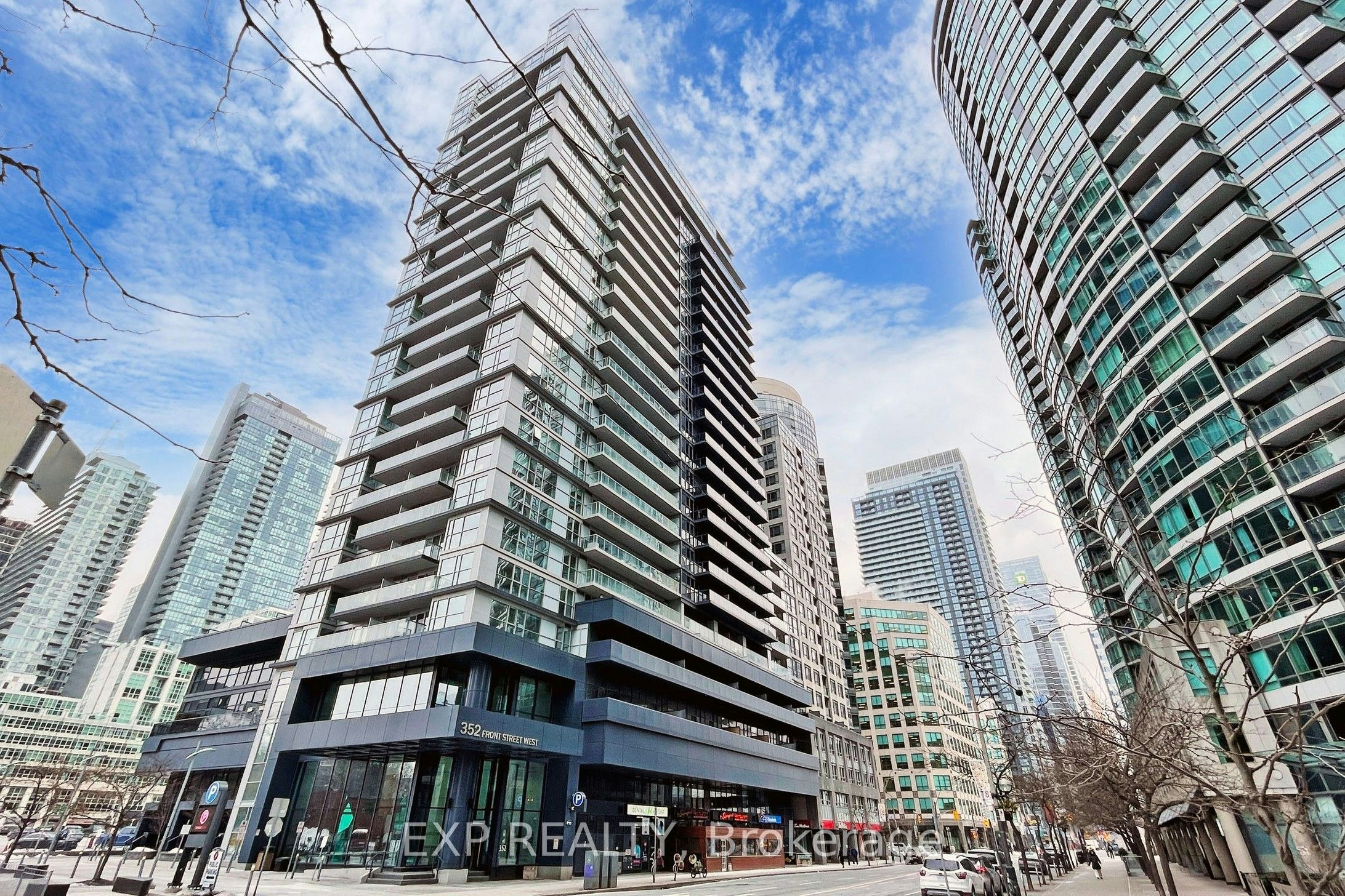 817-352 Front Street W, Toronto, ON, M5V 0K3 - 2