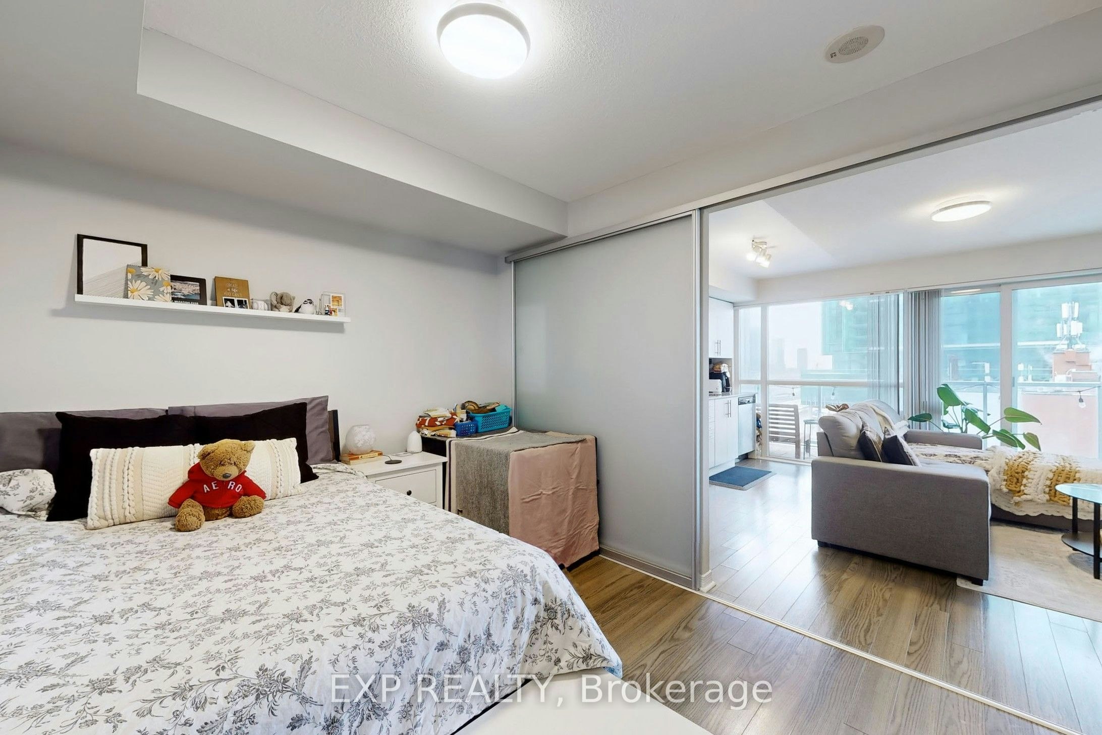 817-352 Front Street W, Toronto, ON, M5V 0K3 - 23