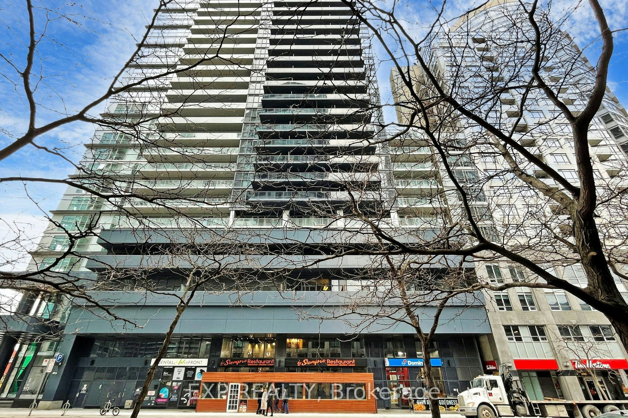 817-352 Front Street W, Toronto, ON, M5V 0K3 - 4