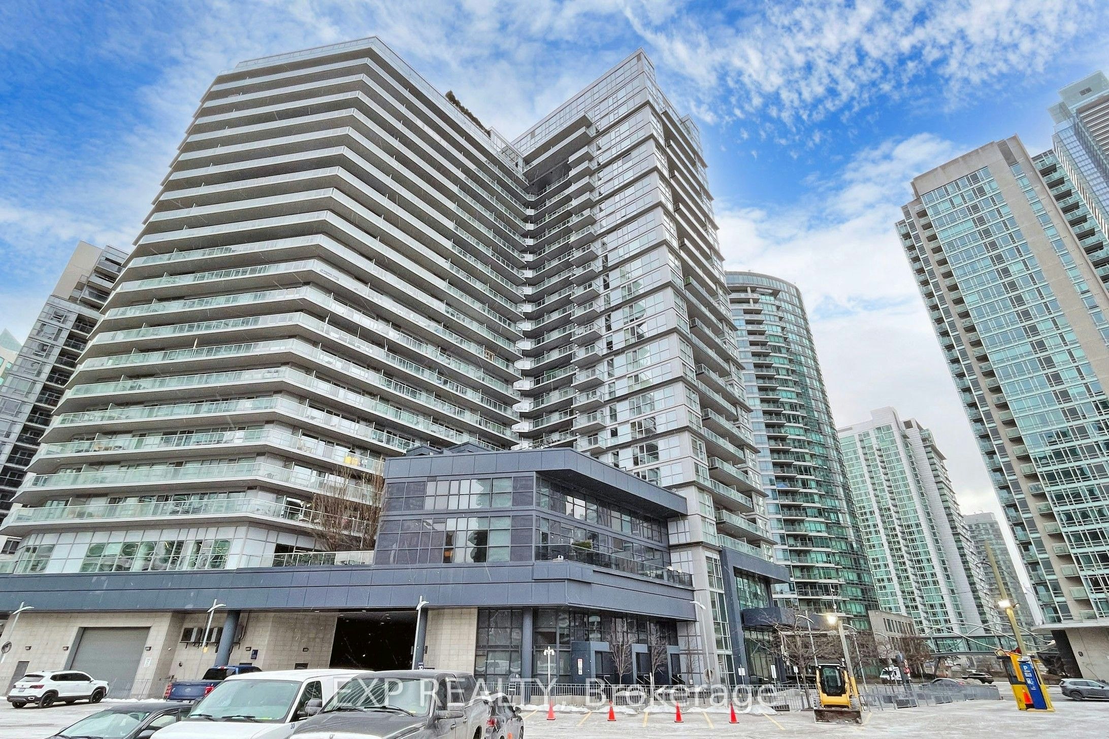 817-352 Front Street W, Toronto, ON, M5V 0K3 - 3