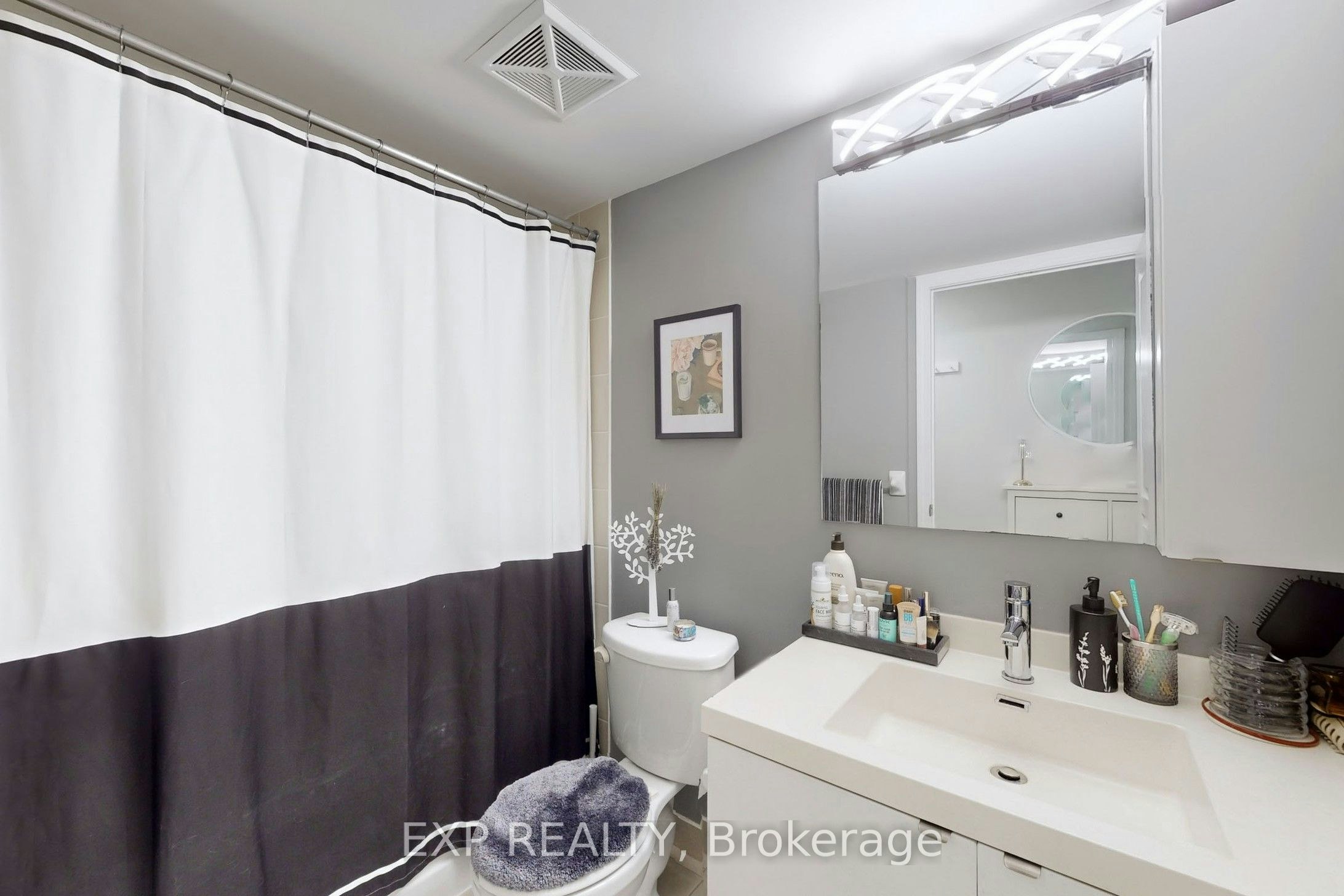 817-352 Front Street W, Toronto, ON, M5V 0K3 - 26