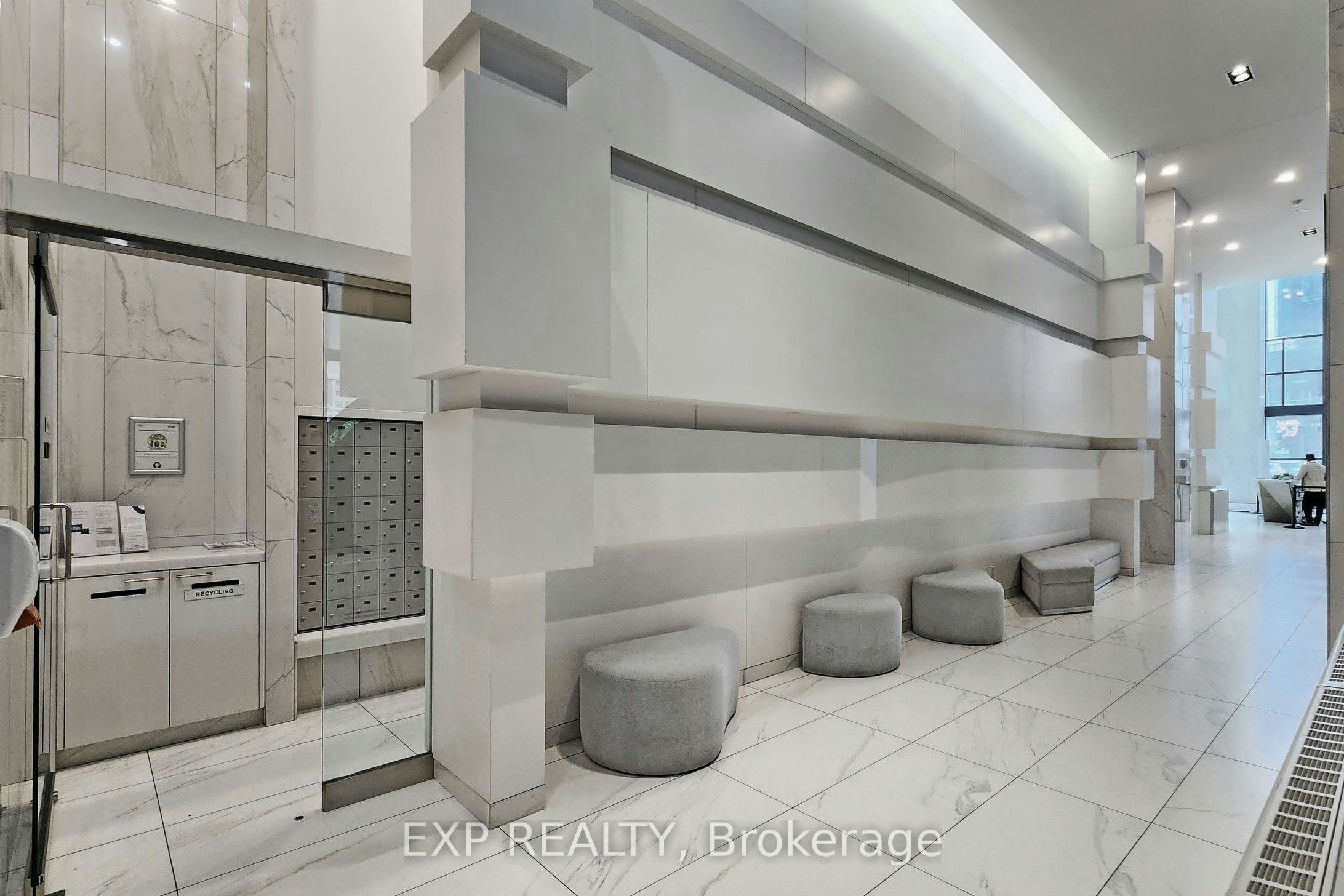 817-352 Front Street W, Toronto, ON, M5V 0K3 - 6
