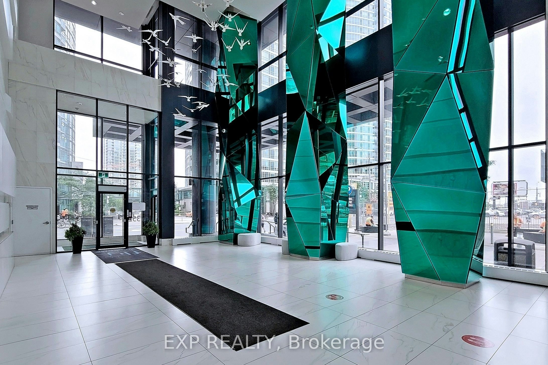 817-352 Front Street W, Toronto, ON, M5V 0K3 - 5