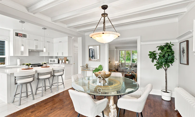 35 Regal Road