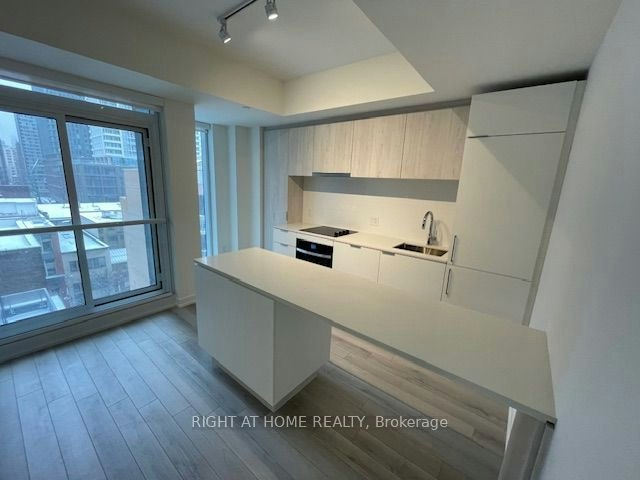 806-89 Church Street, Toronto, ON, M5C 2G3 - 10