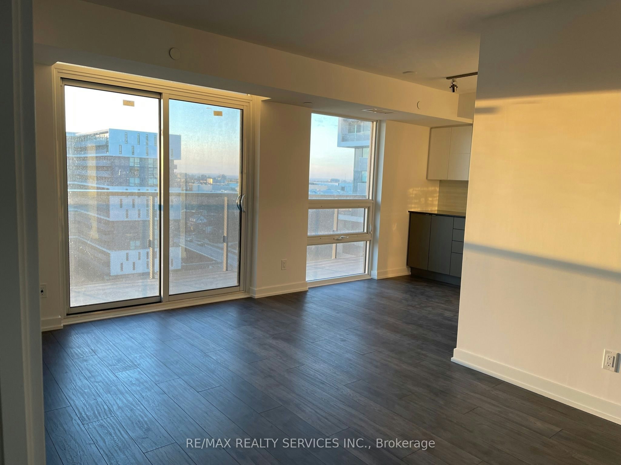 1217-120 Varna Drive, Toronto, ON, M6A 1N3 - 2