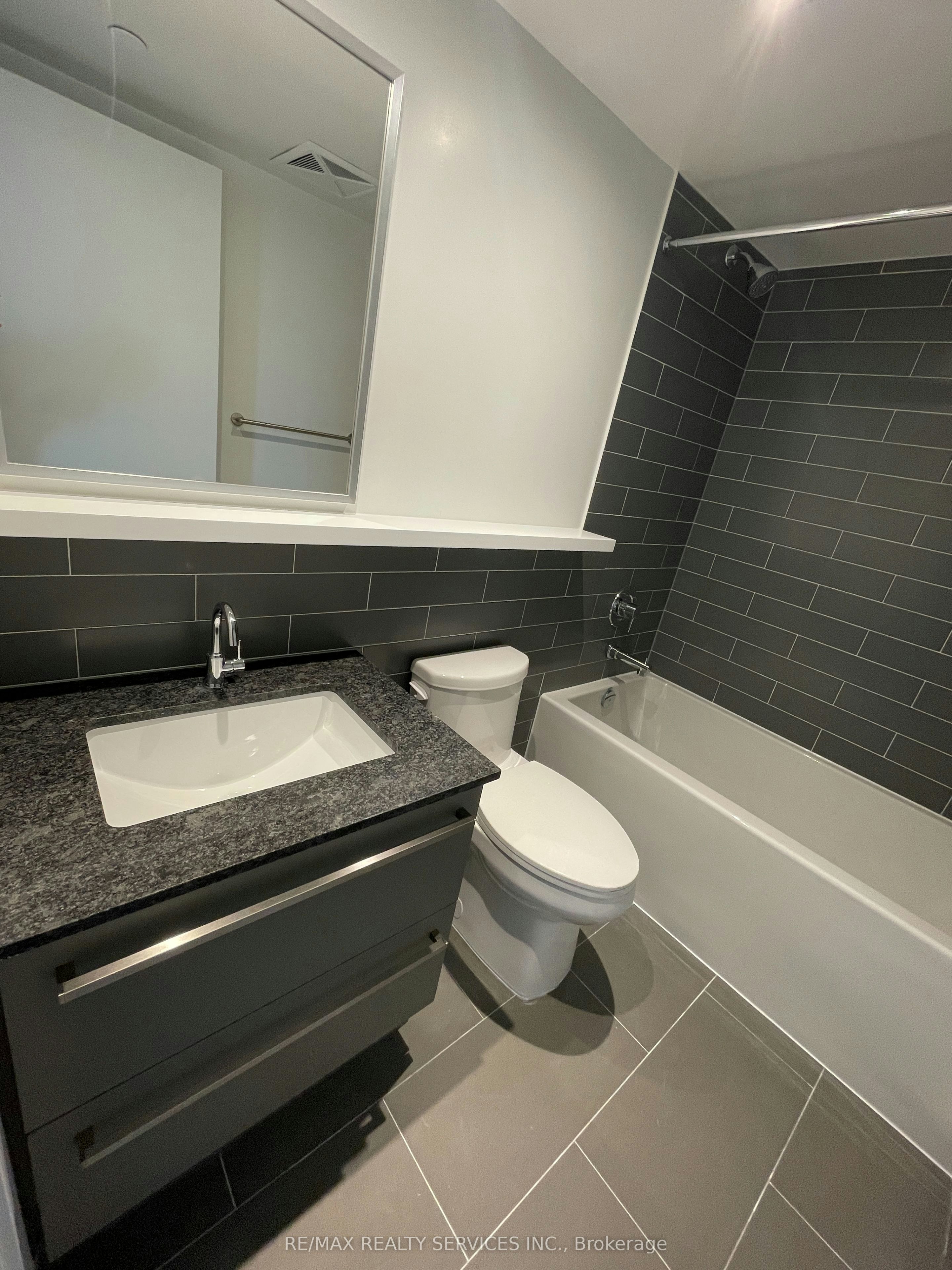 1217-120 Varna Drive, Toronto, ON, M6A 1N3 - 11