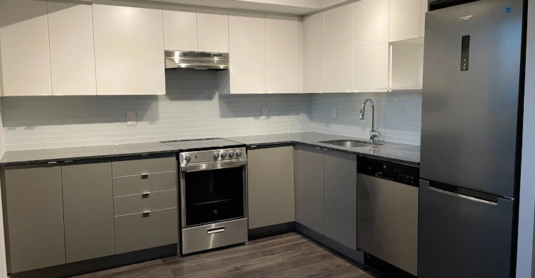 1217-120 Varna Drive, Toronto, ON, M6A 1N3 - 3