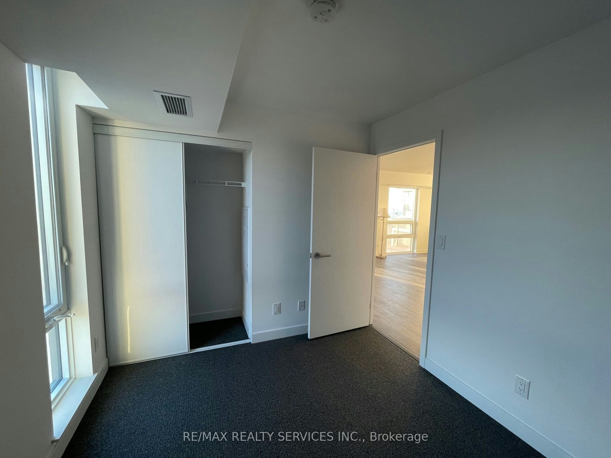 1217-120 Varna Drive, Toronto, ON, M6A 1N3 - 9