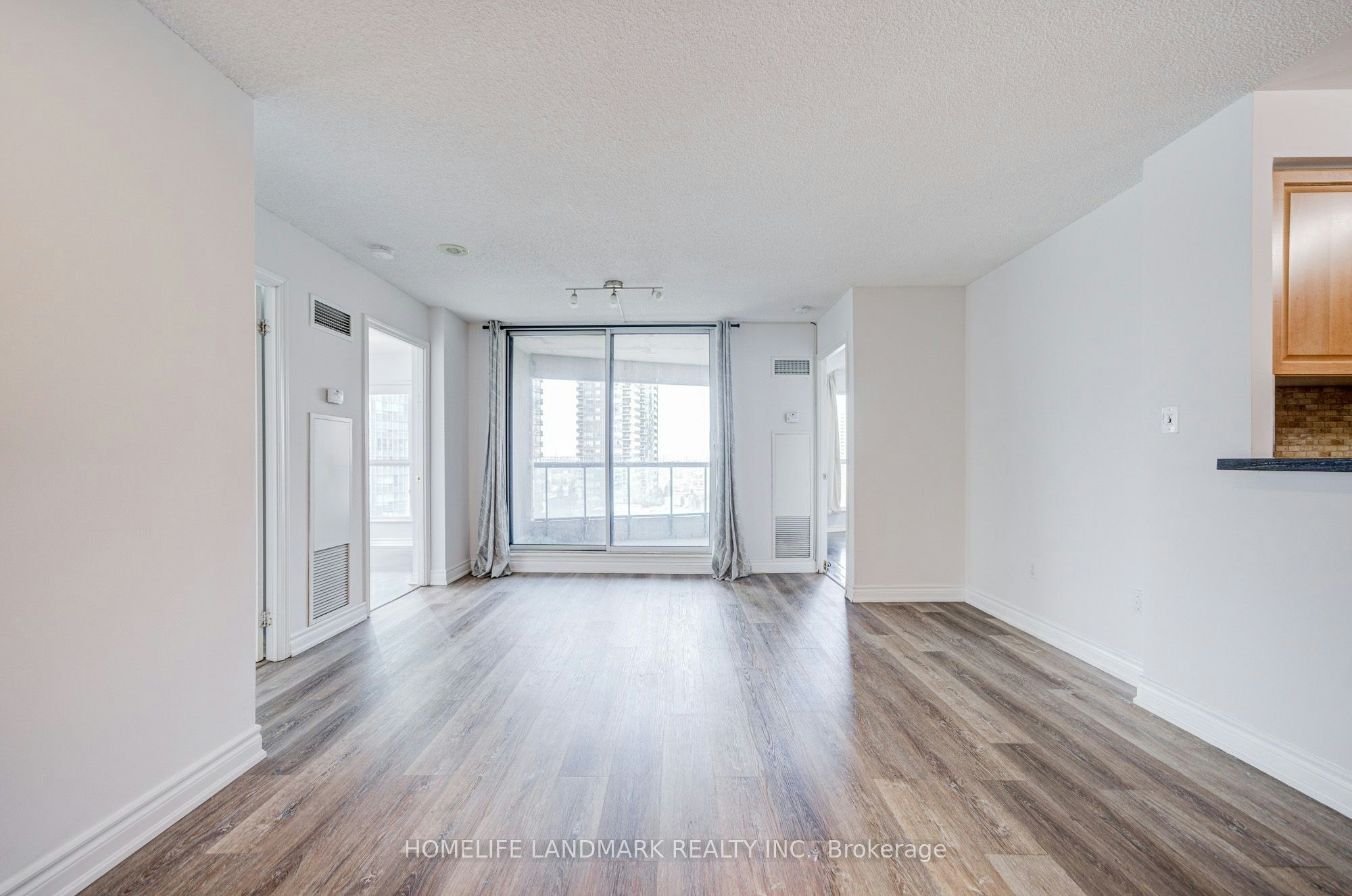 1111-7 Lorraine Drive, Toronto, ON, M2N 7H2 - 21