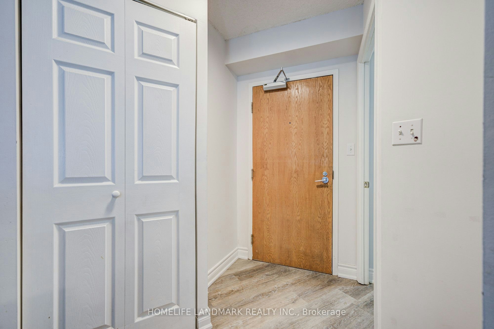 1111-7 Lorraine Drive, Toronto, ON, M2N 7H2 - 12