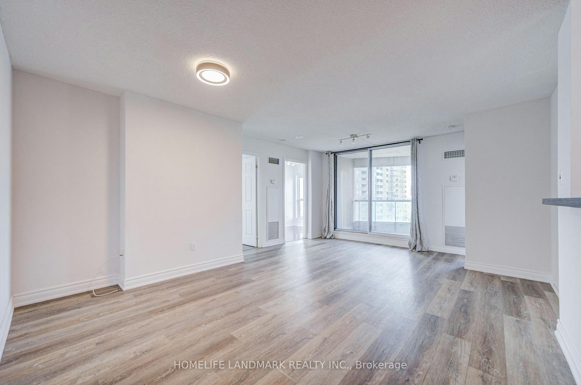 1111-7 Lorraine Drive, Toronto, ON, M2N 7H2 - 20