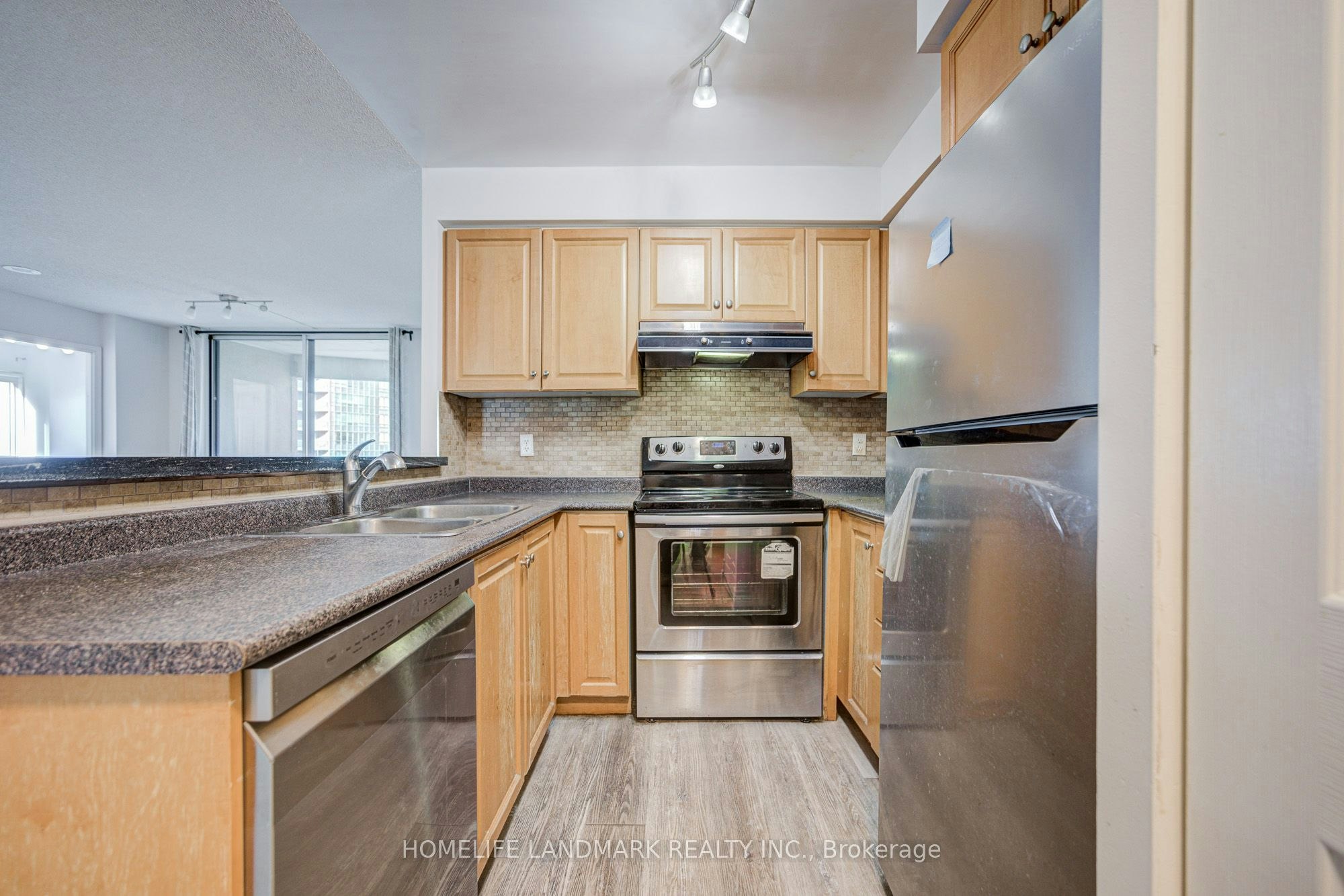 1111-7 Lorraine Drive, Toronto, ON, M2N 7H2 - 15