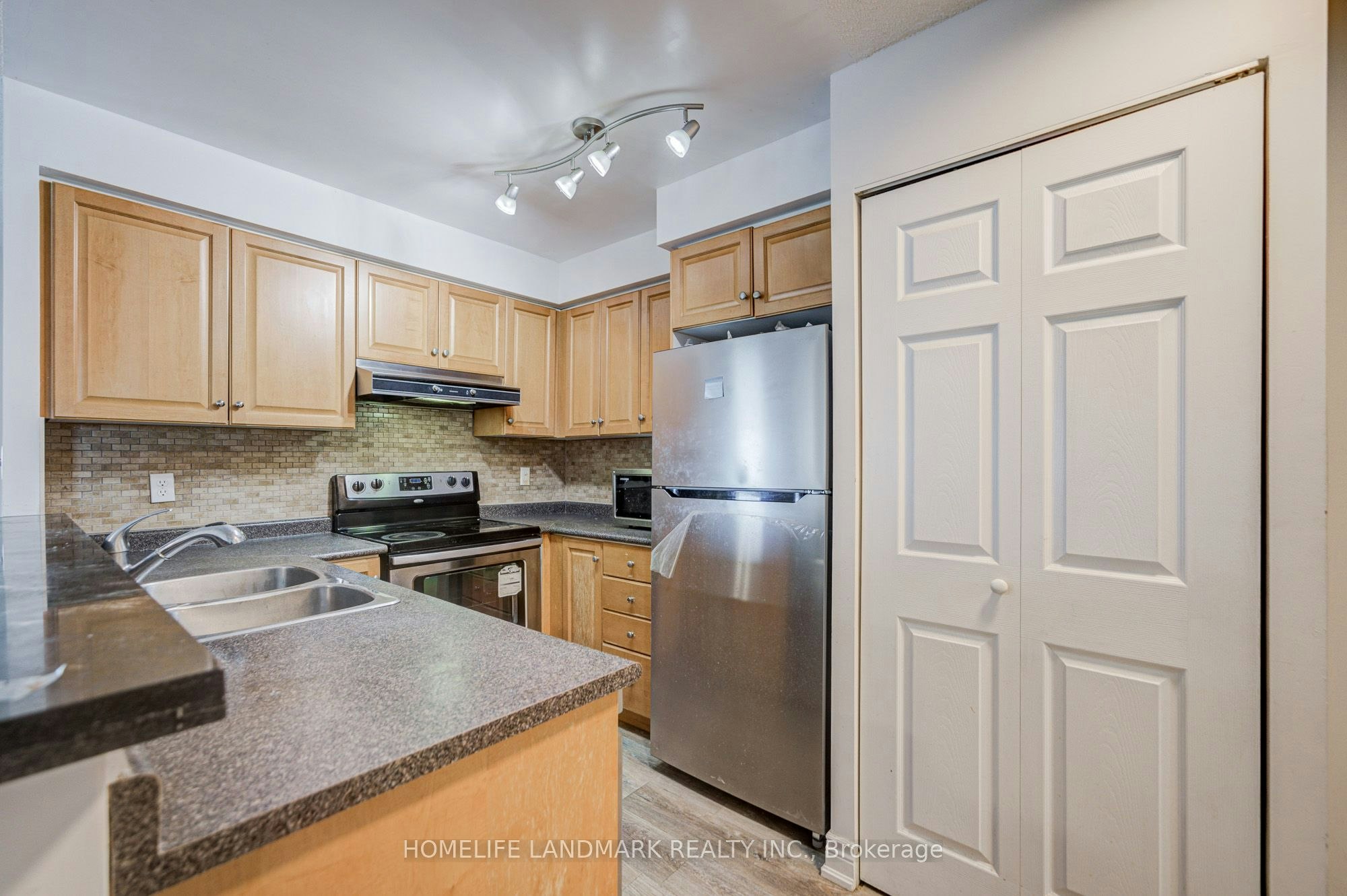 1111-7 Lorraine Drive, Toronto, ON, M2N 7H2 - 16